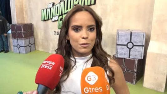 GLORIA CAMILA: “MI MADRE LO HA SIDO TODO. EL TIEMPO QUE HEMOS DISFRUTADO HA SIDO INCREÍBLE”,“DESEO SER MADRE, PERO PRIORIZO EL ROL DE TÍA DE MOMENTO”. BROMEA SOBRE EL ENFRENTAMIENTO CON PELAYO: “HAY QUE TENER MÁS HUMILDAD Y CLASE, AUNQUE VISTA DE MARCAS”